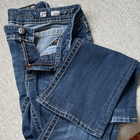 Miss Me Jeans - Picture 3 of 8